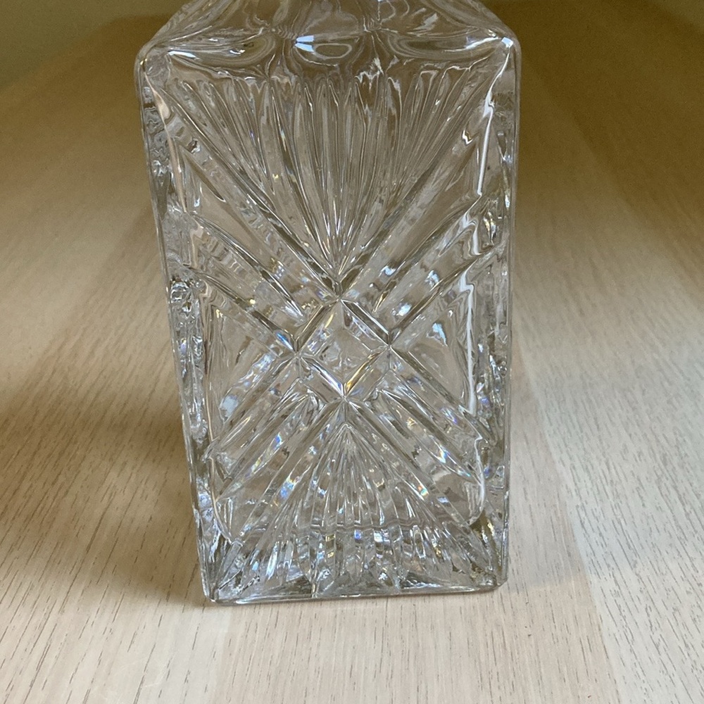 Elegant Clear Crystal Decanter, Whisky decanter, glass - Picture 6 of 12